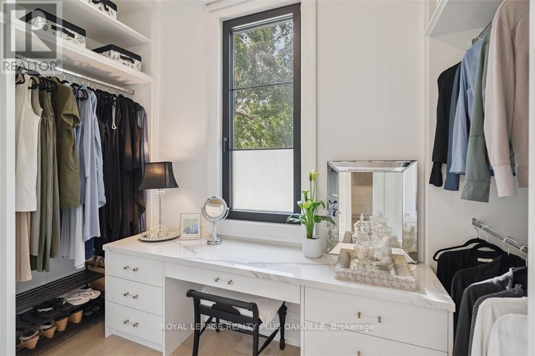 Photo 1 of 234 Walby Drive, Oakville ON