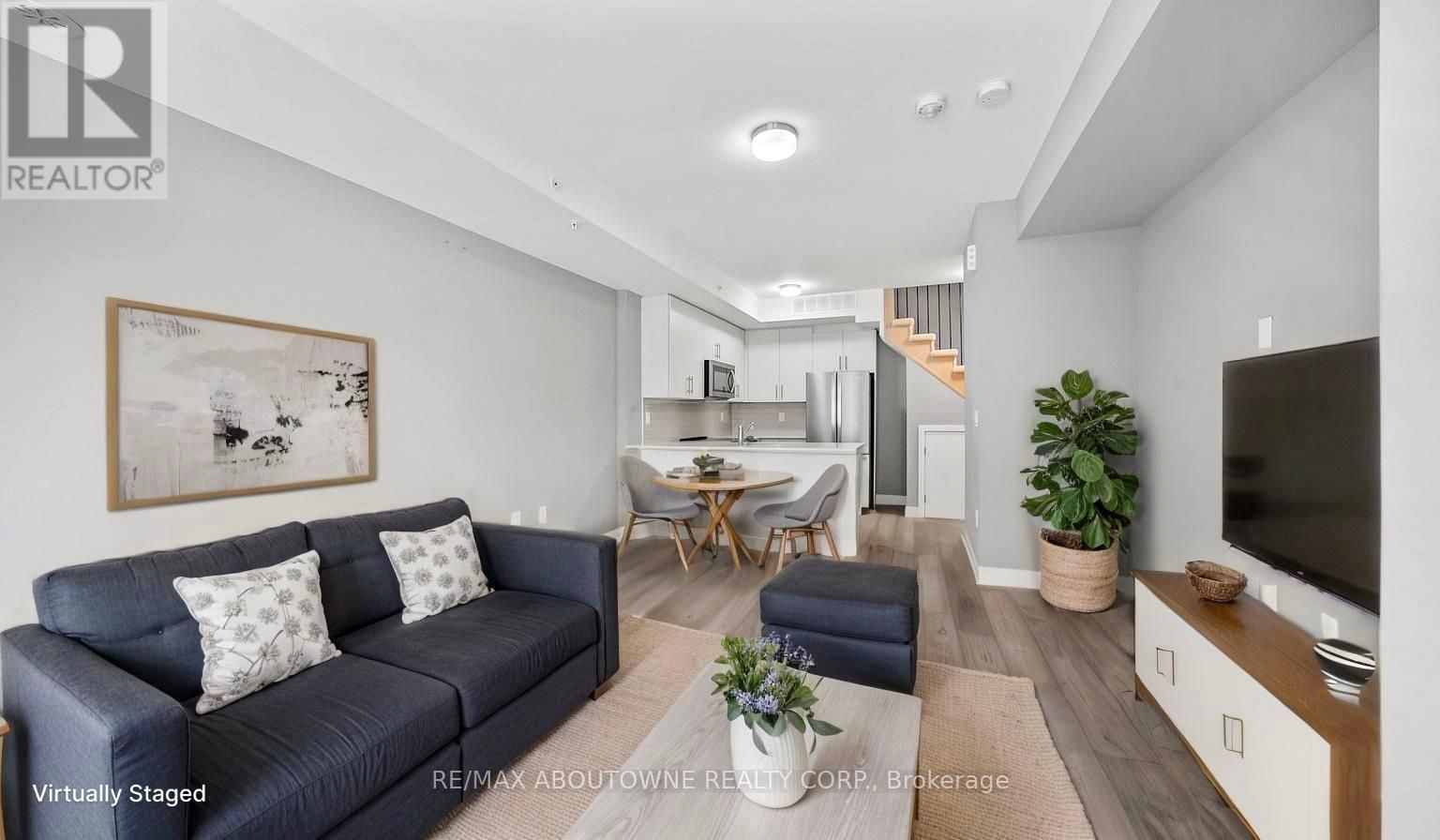 Photo 23 of 4 3473 Widdicombe Way, Mississauga ON