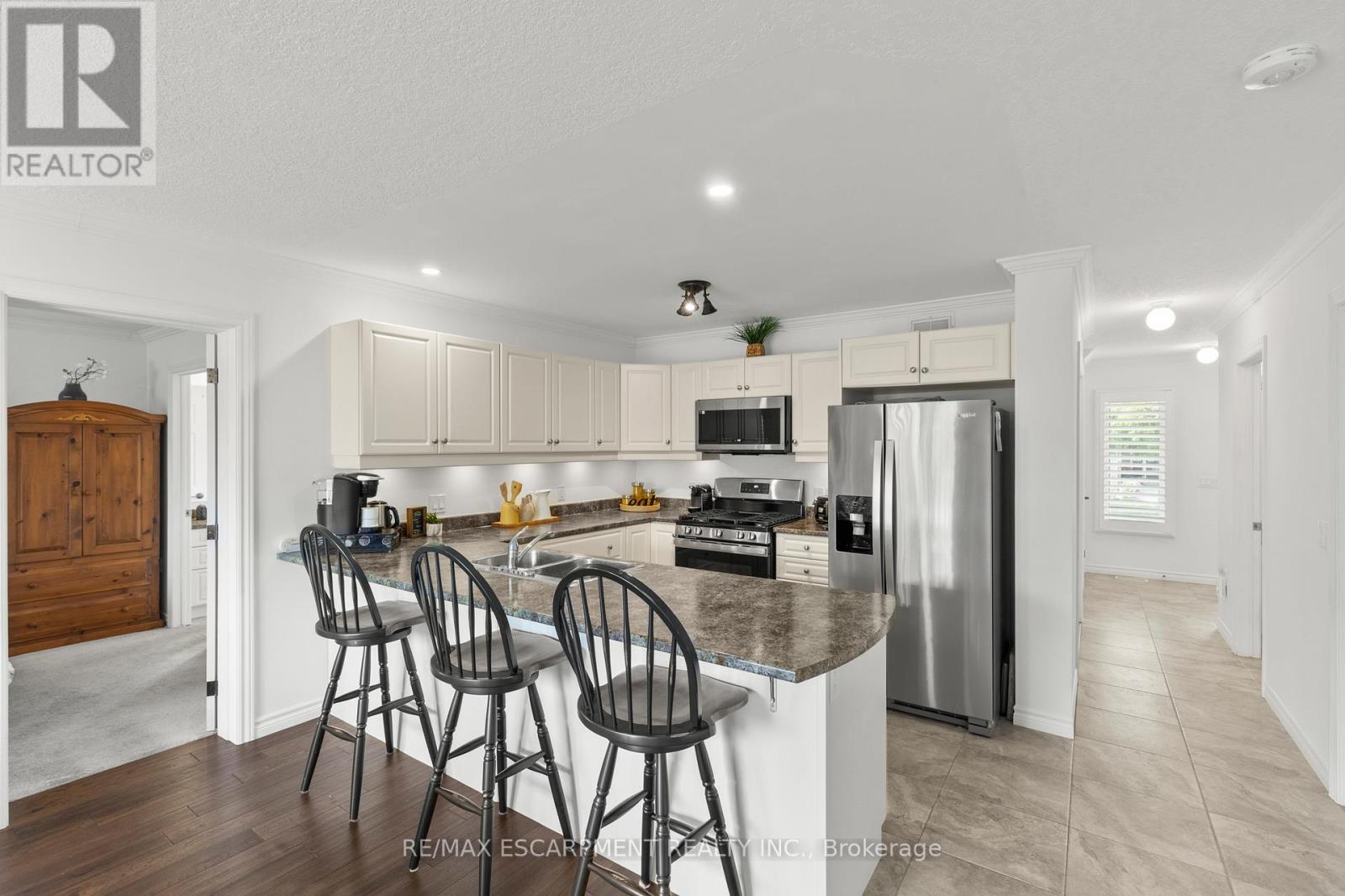 Photo 11 of 3923 Sunset Lane, Lincoln ON