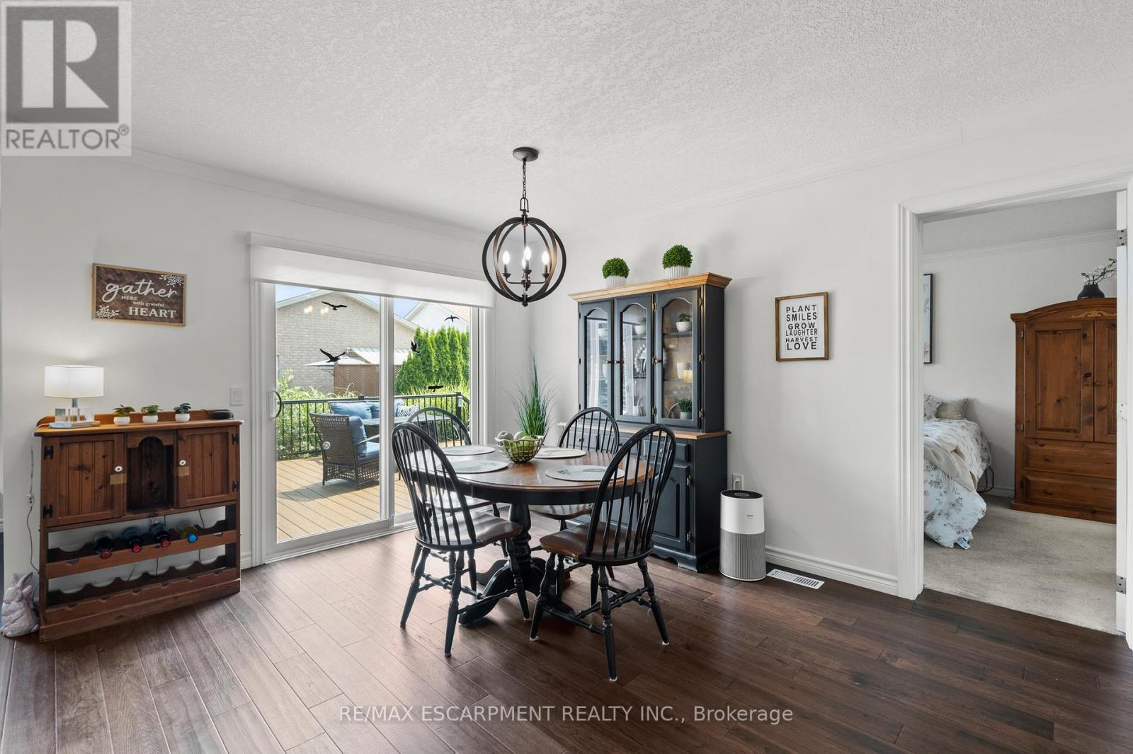 Photo 9 of 3923 Sunset Lane, Lincoln ON