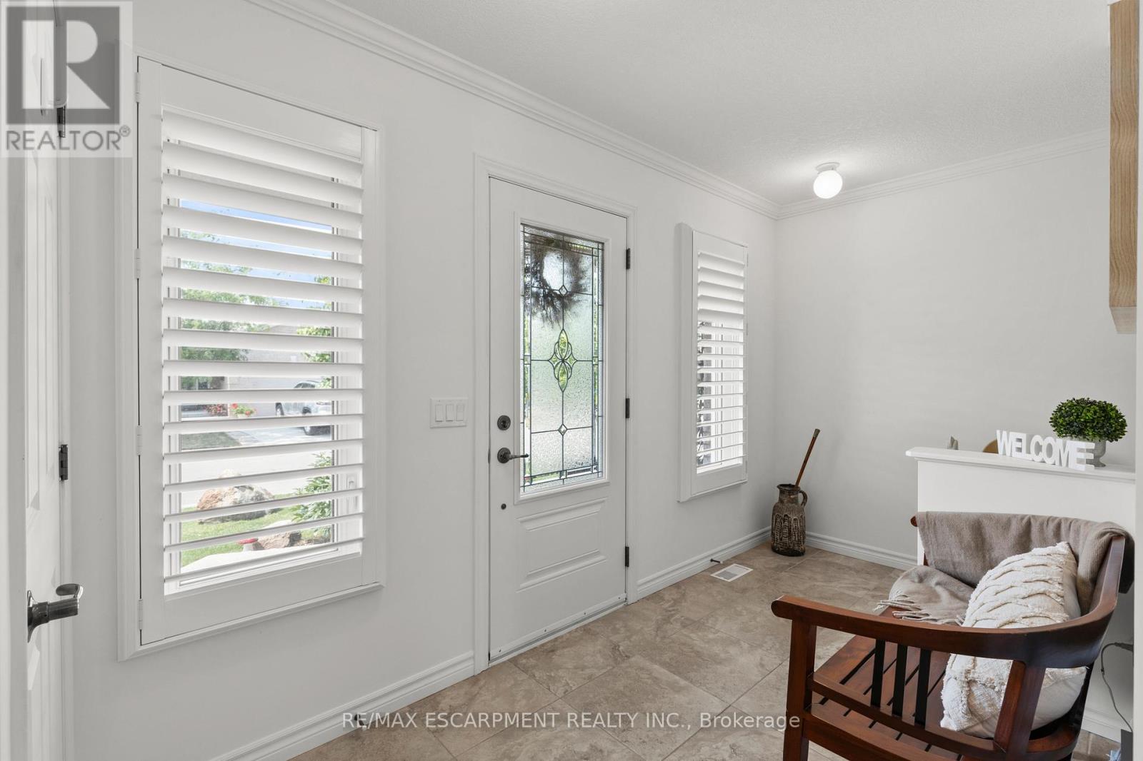 Photo 2 of 3923 Sunset Lane, Lincoln ON