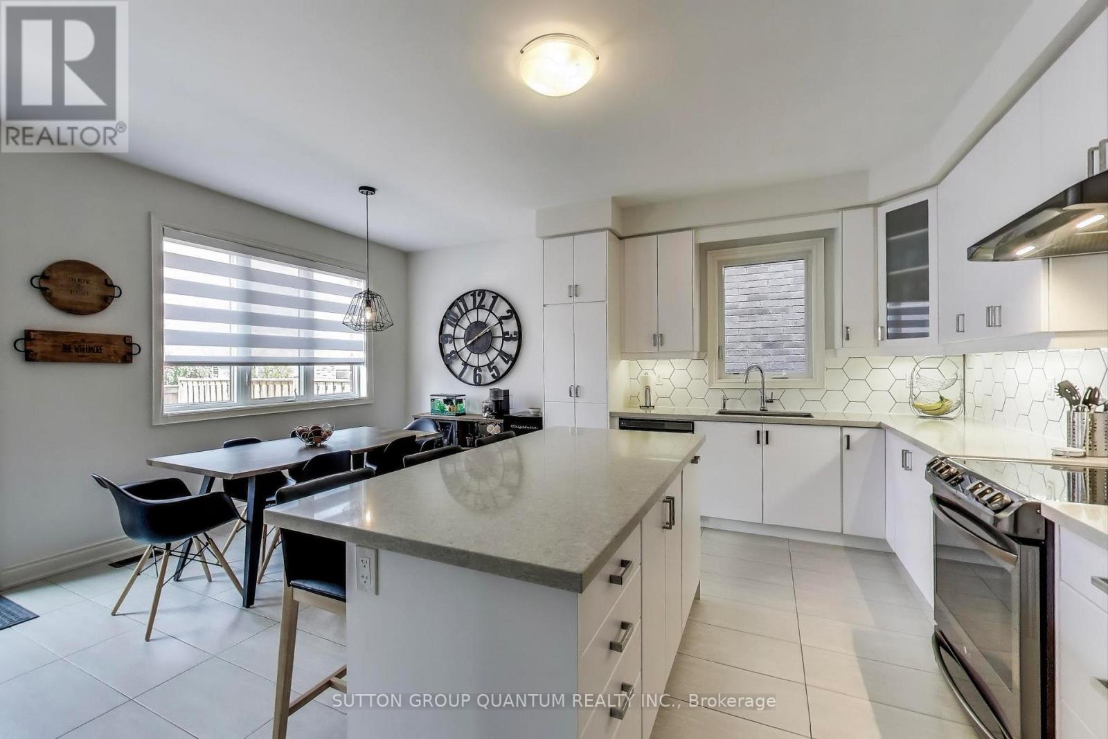 Photo 30 of 9 Skinner Road, Hamilton ON