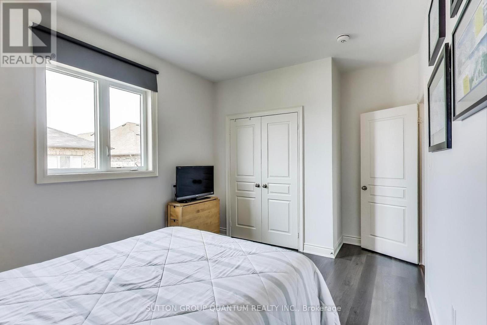 Photo 22 of 9 Skinner Road, Hamilton ON