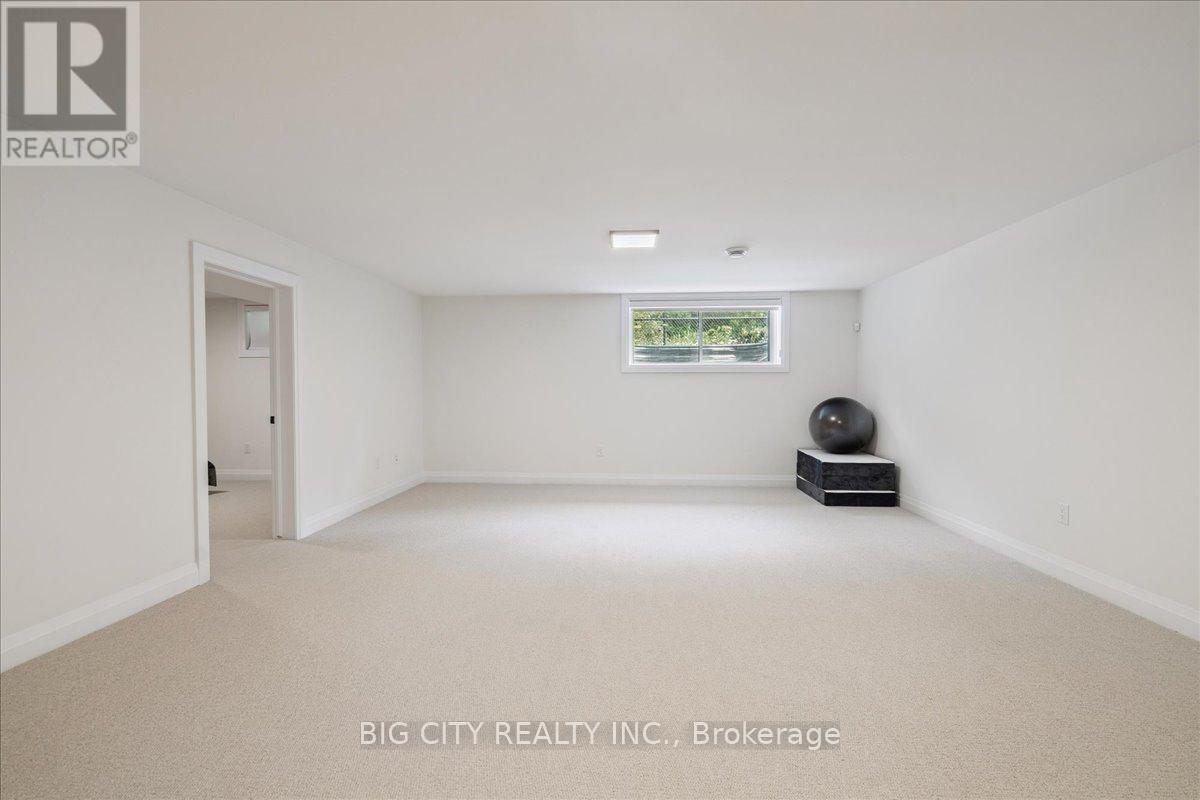 Photo 16 of 23 9150 Willoughby Drive, Niagara Falls ON