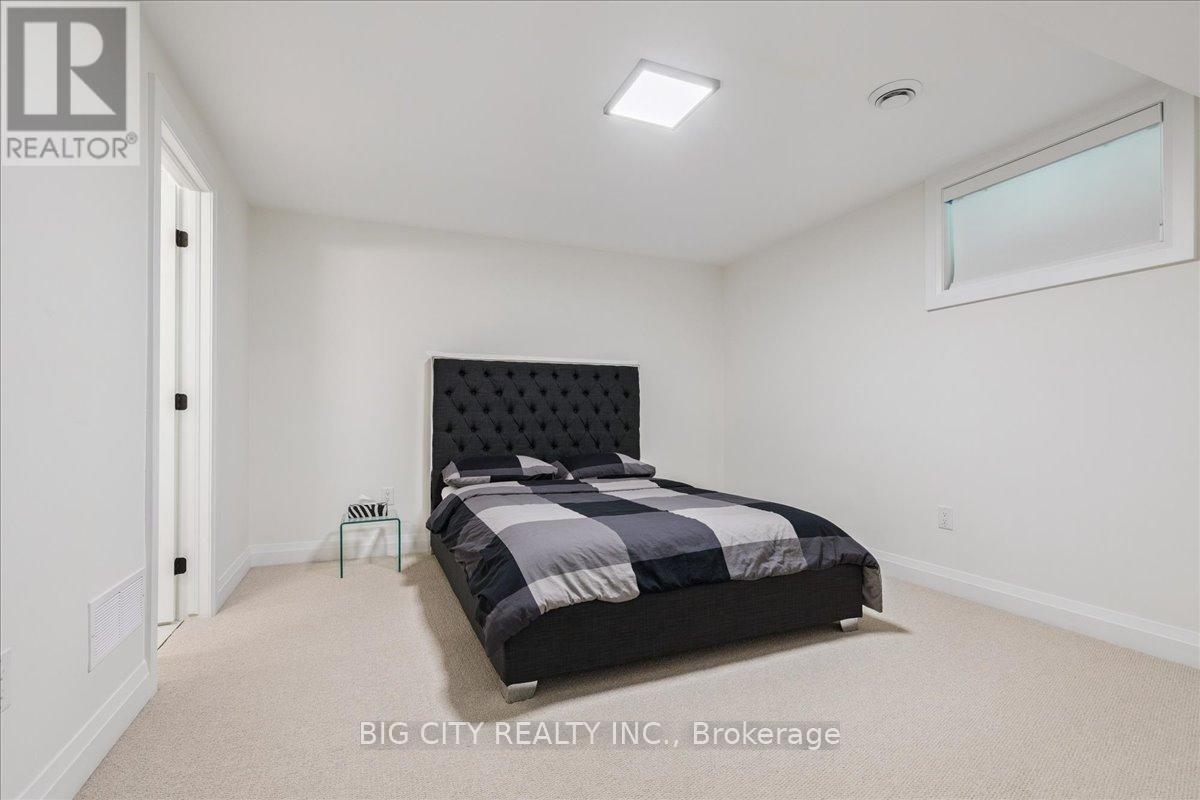 Photo 4 of 23 9150 Willoughby Drive, Niagara Falls ON
