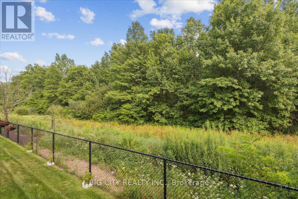 Photo 8 of 23 9150 Willoughby Drive, Niagara Falls ON