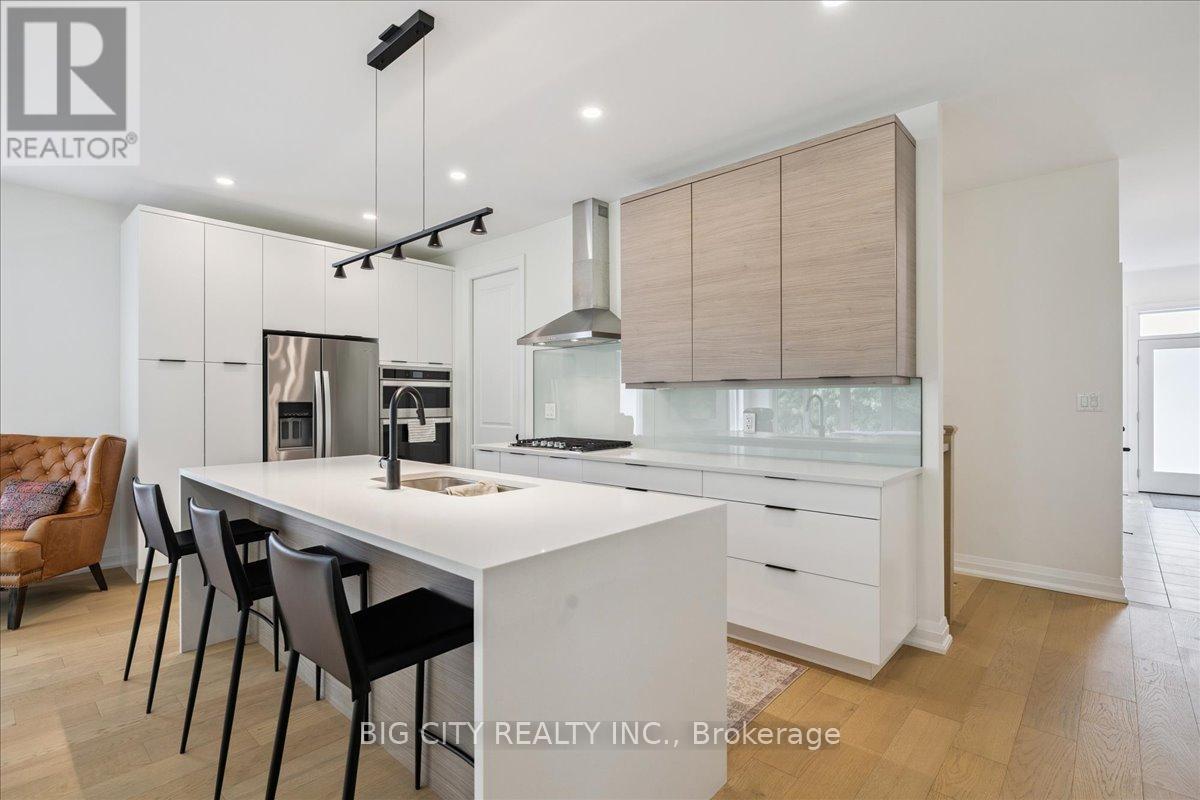 Photo 12 of 23 9150 Willoughby Drive, Niagara Falls ON