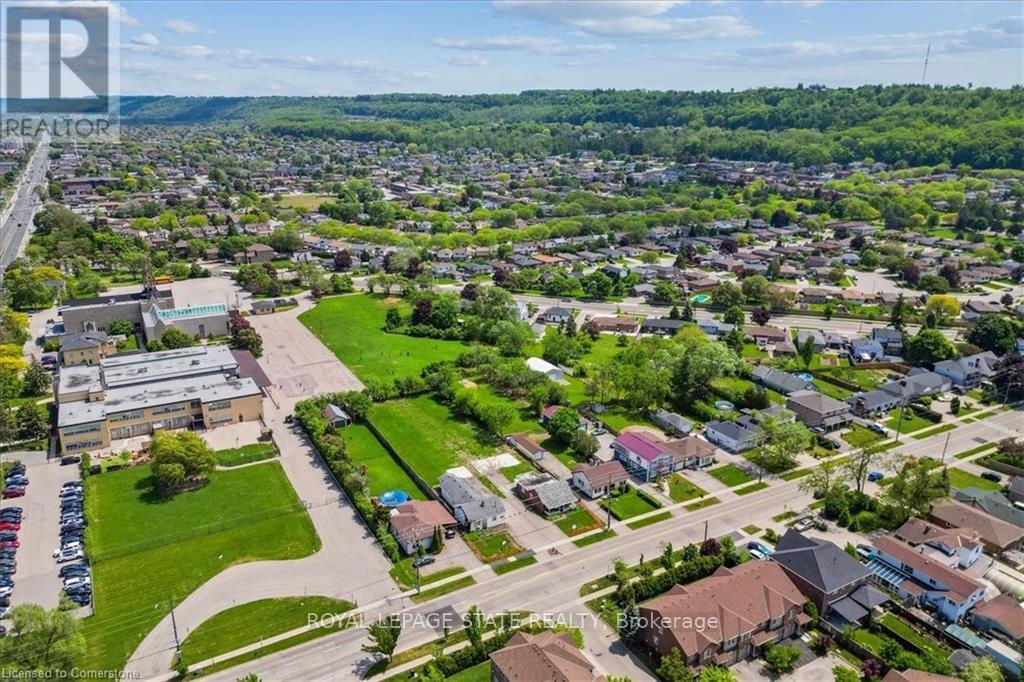 Photo 9 of 148 Green Road, Hamilton ON
