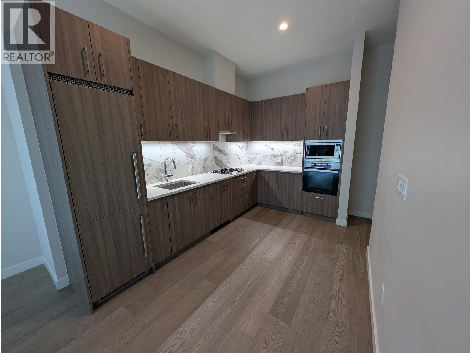 Photo 3 of 109 528 W King Edward Avenue, Vancouver BC
