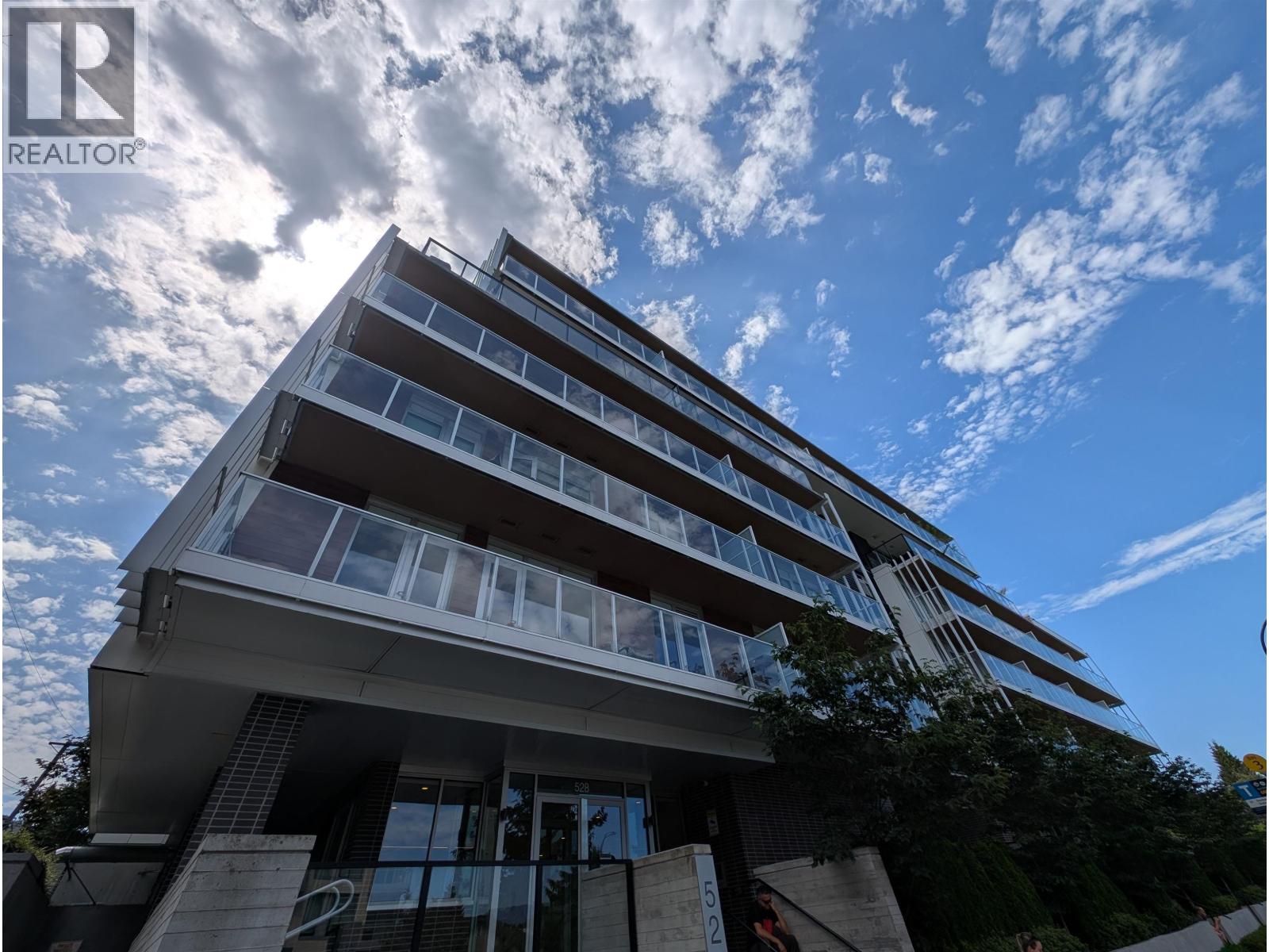 Photo 8 of 109 528 W King Edward Avenue, Vancouver BC