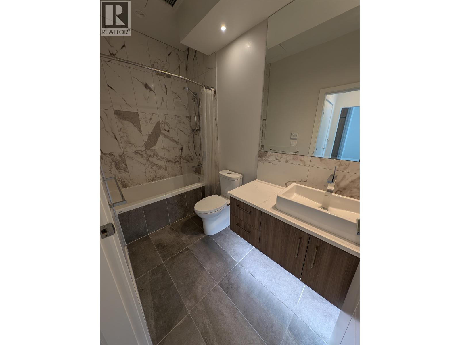 Photo 18 of 109 528 W King Edward Avenue, Vancouver BC
