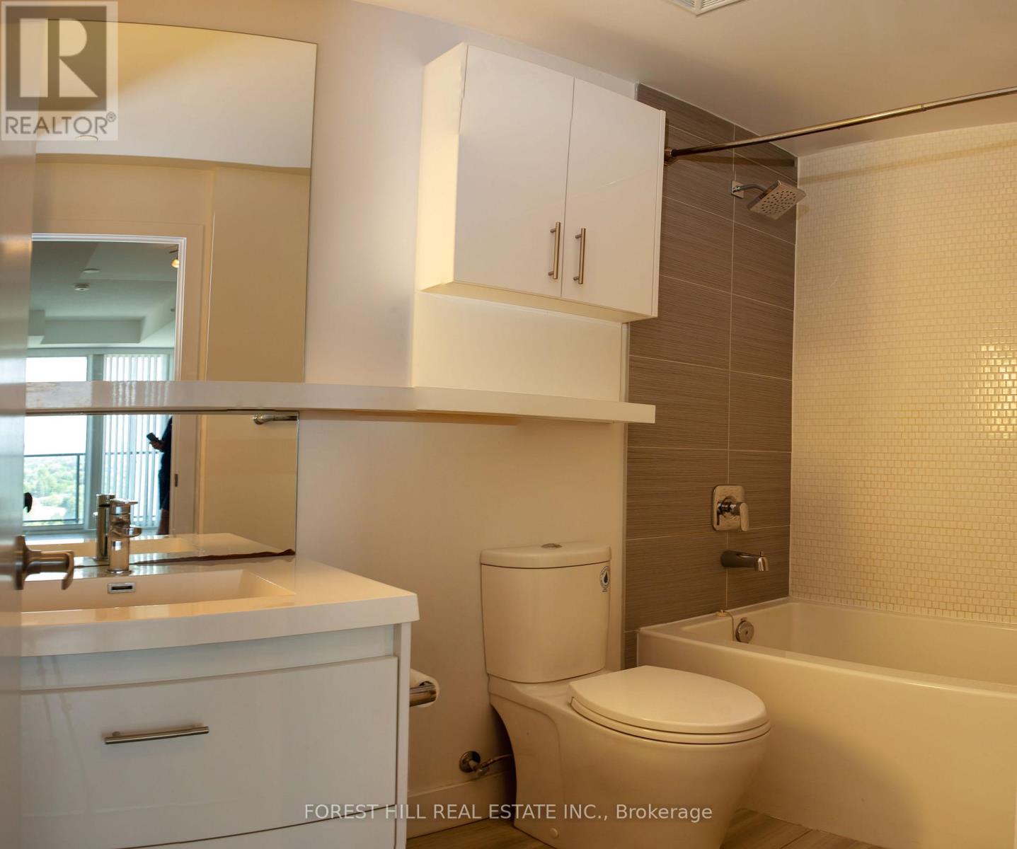 Photo 15 of 1407 128 Fairview Mall Drive, Toronto ON