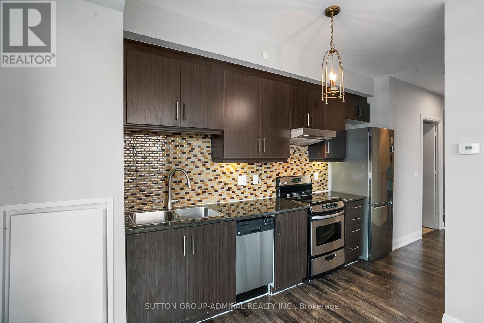 Photo 23 of Ph 09 68 Canterbury Place, Toronto ON
