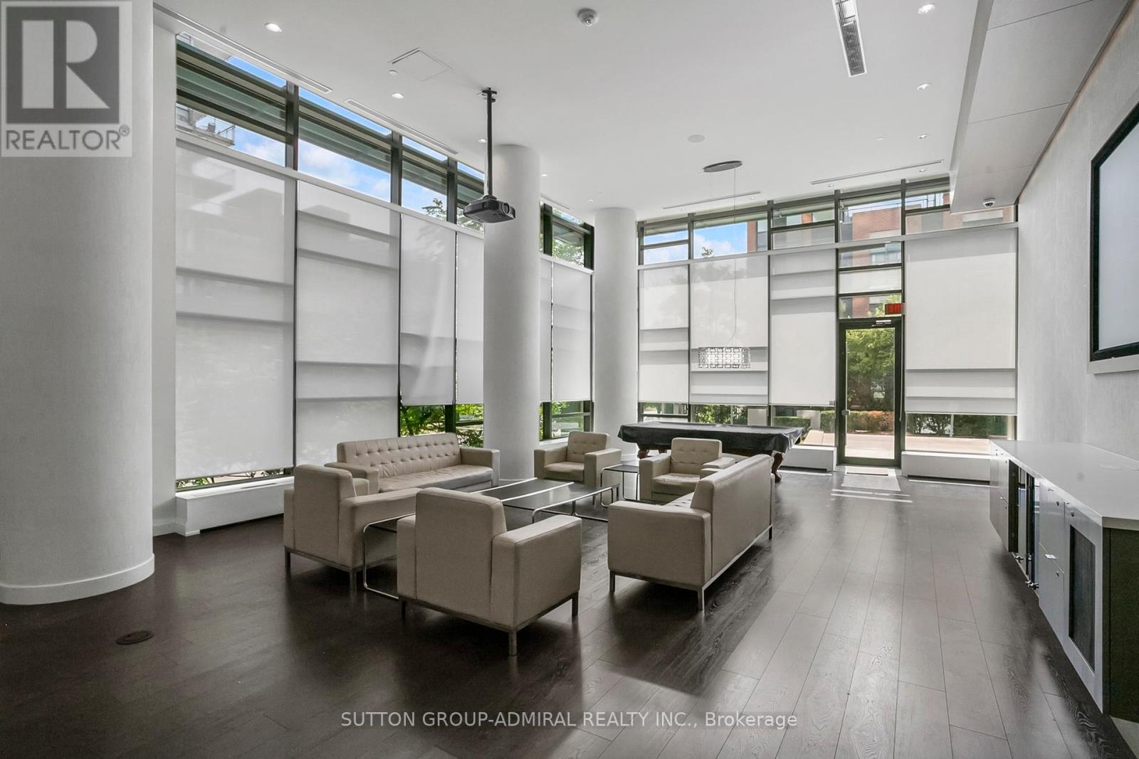 Photo 12 of Ph 09 68 Canterbury Place, Toronto ON