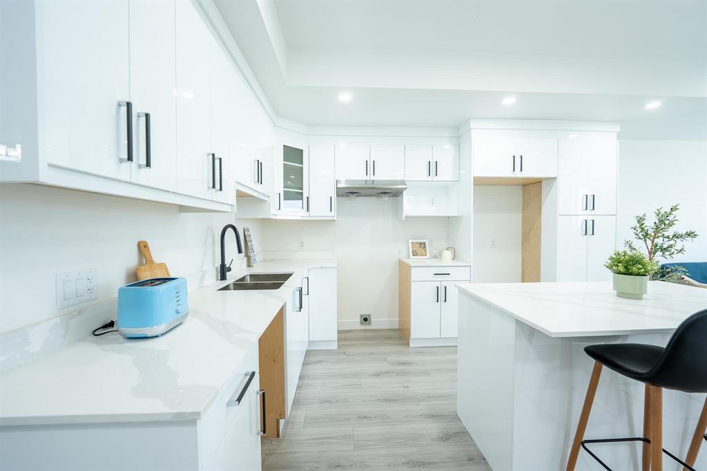 Photo 16 of 49 13 Garton Avenue, Winnipeg MB