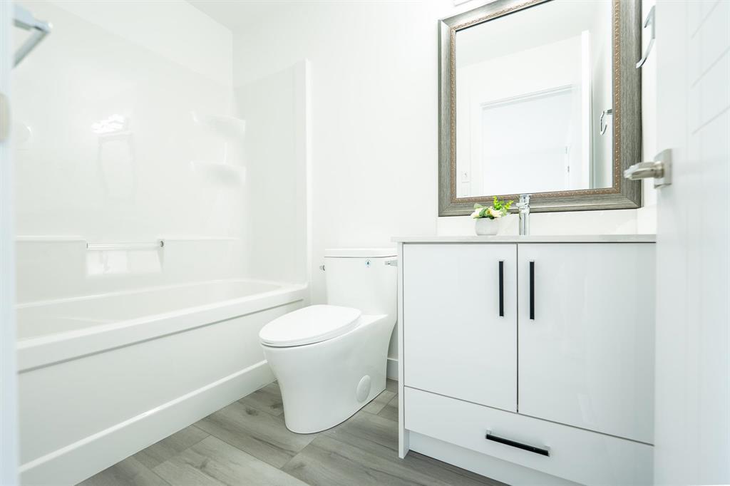 Photo 22 of 49 13 Garton Avenue, Winnipeg MB