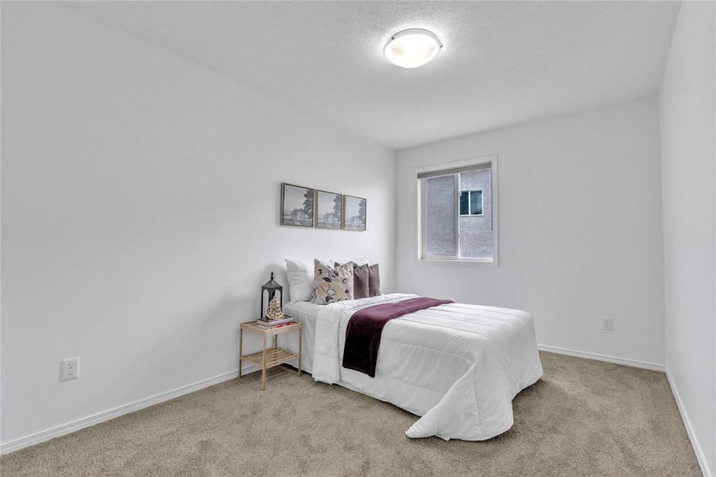 Photo 15 of 271 Castlebury Meadows Drive, Winnipeg MB