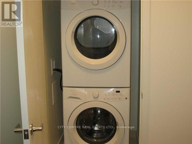 Photo 9 of 401 365 Prince Of Wales Drive, Mississauga ON