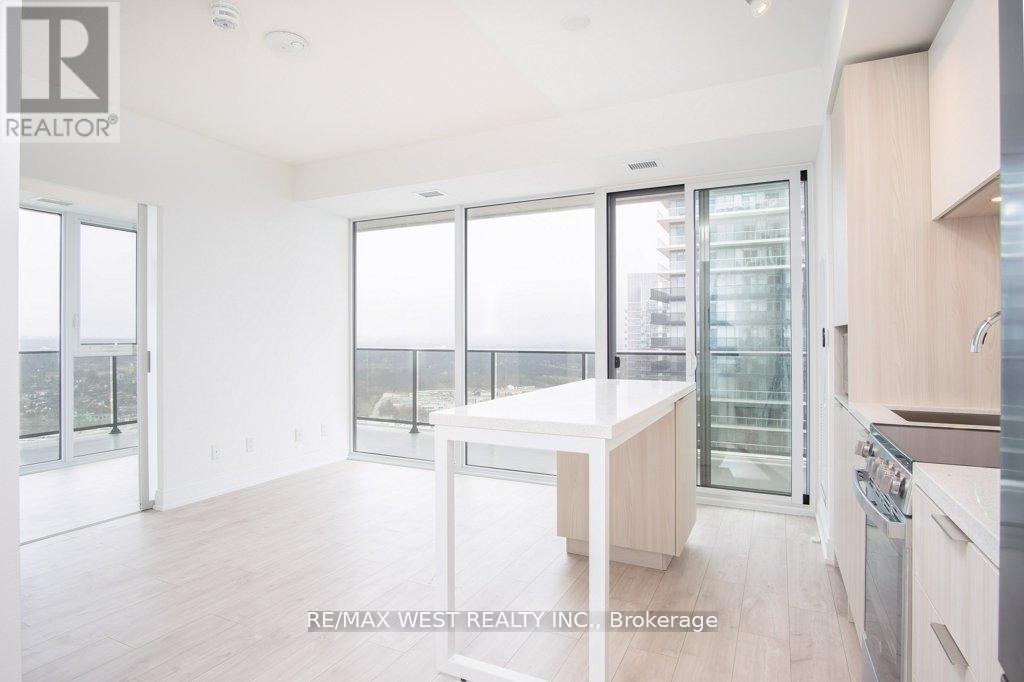 Photo 11 of 3602 70 Annie Craig Drive, Toronto ON