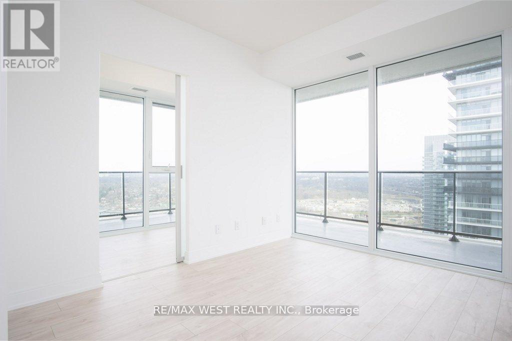 Photo 14 of 3602 70 Annie Craig Drive, Toronto ON
