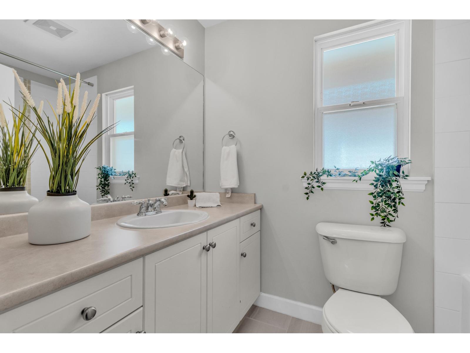 Photo 22 of 6640 192 Street, Surrey BC