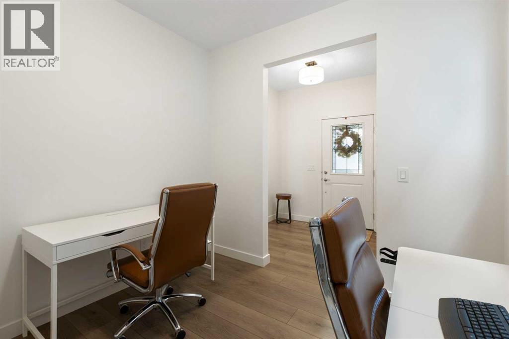 Photo 5 of 1635 Baywater Street Sw, Airdrie AB