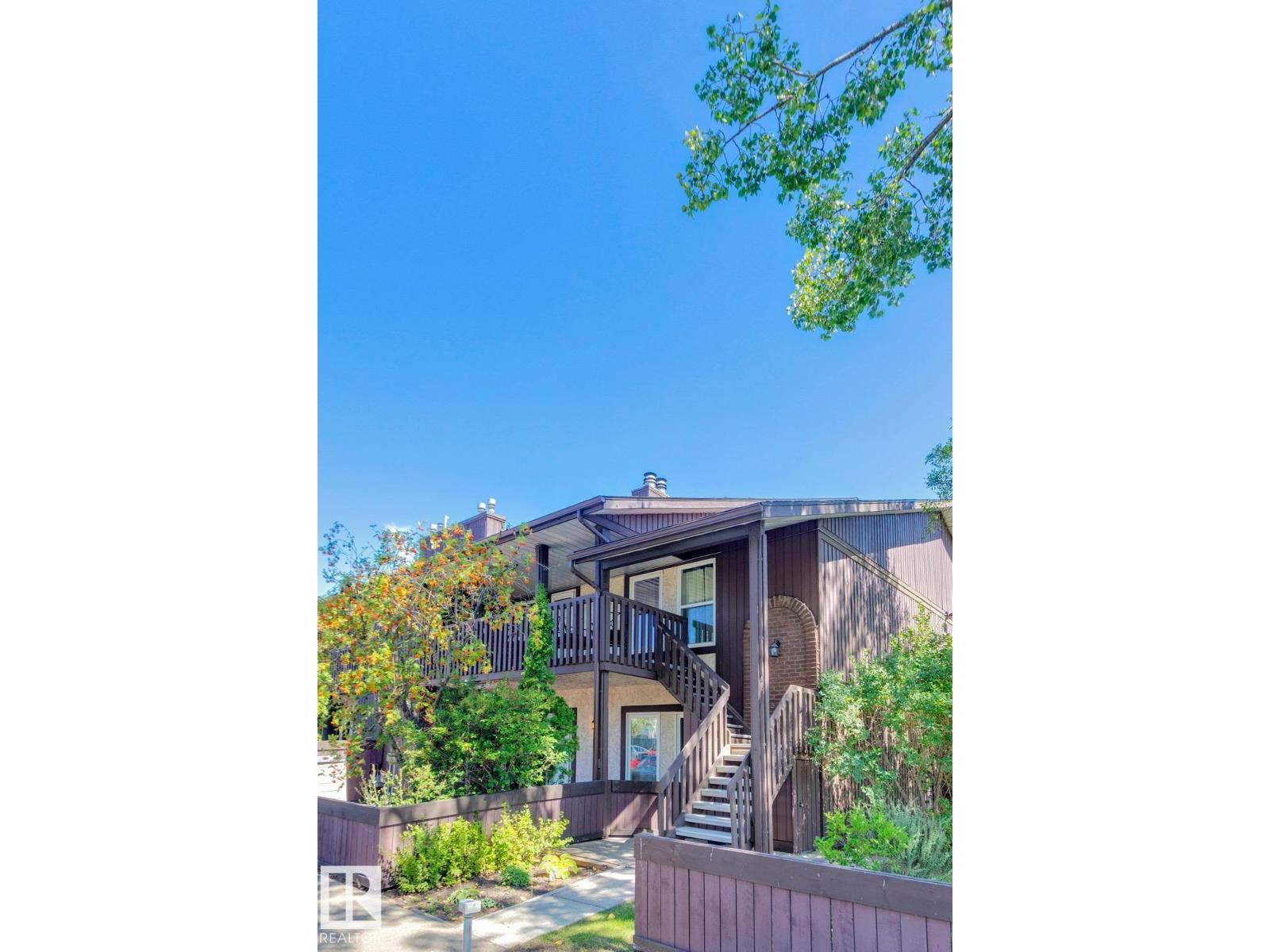 Photo 40 of 206 Surrey Gardens Gd Nw, Edmonton AB