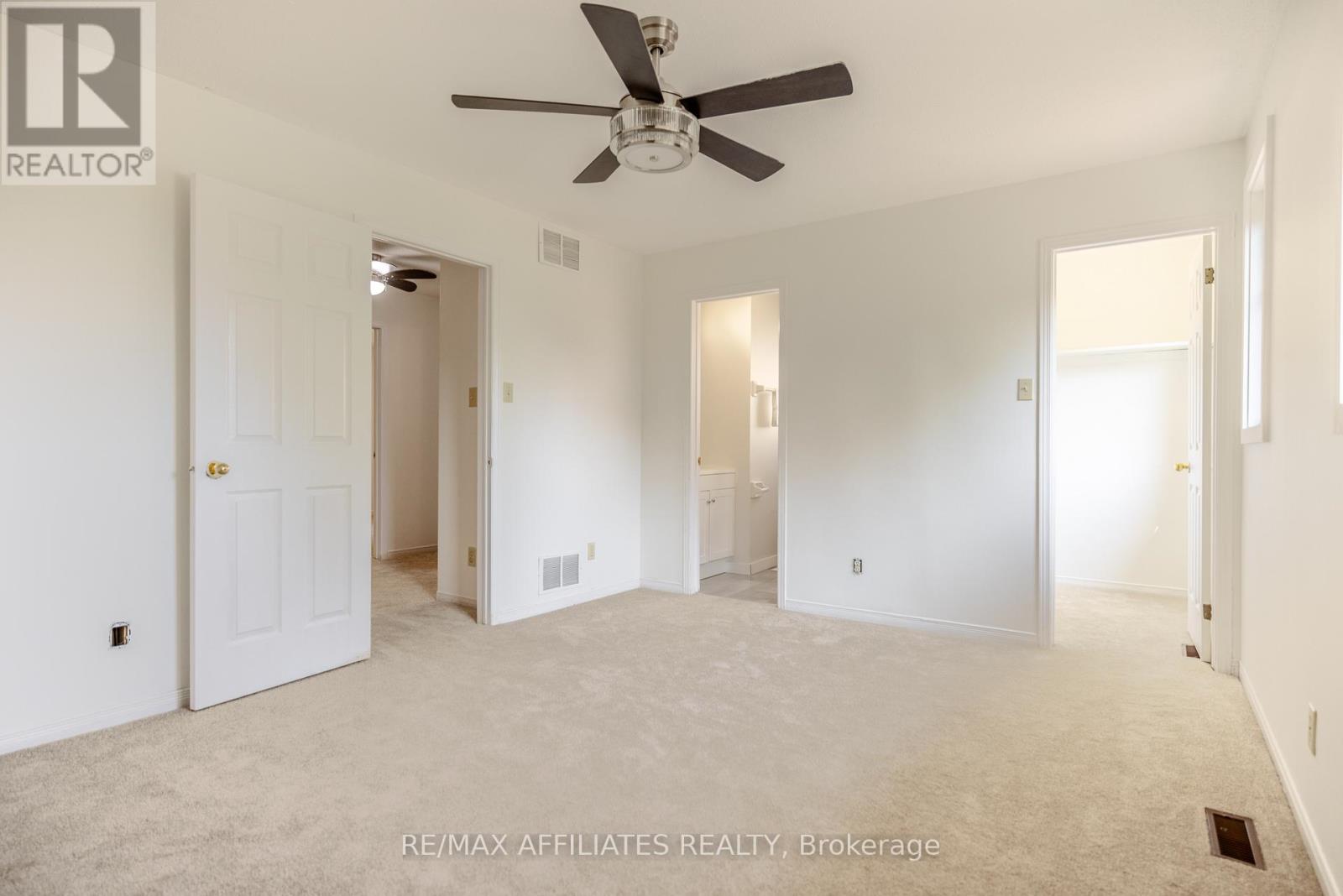 Photo 12 of 14 Castlefield Avenue, Ottawa ON