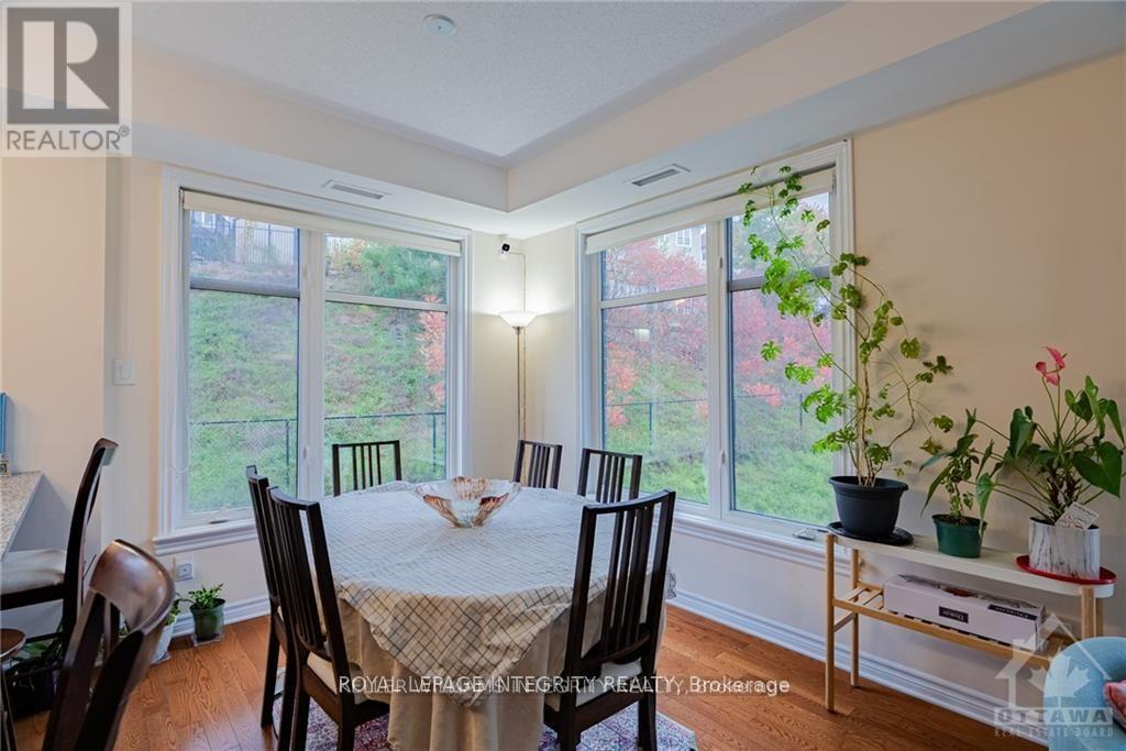 Photo 11 of 103 160 Guelph Private, Ottawa ON