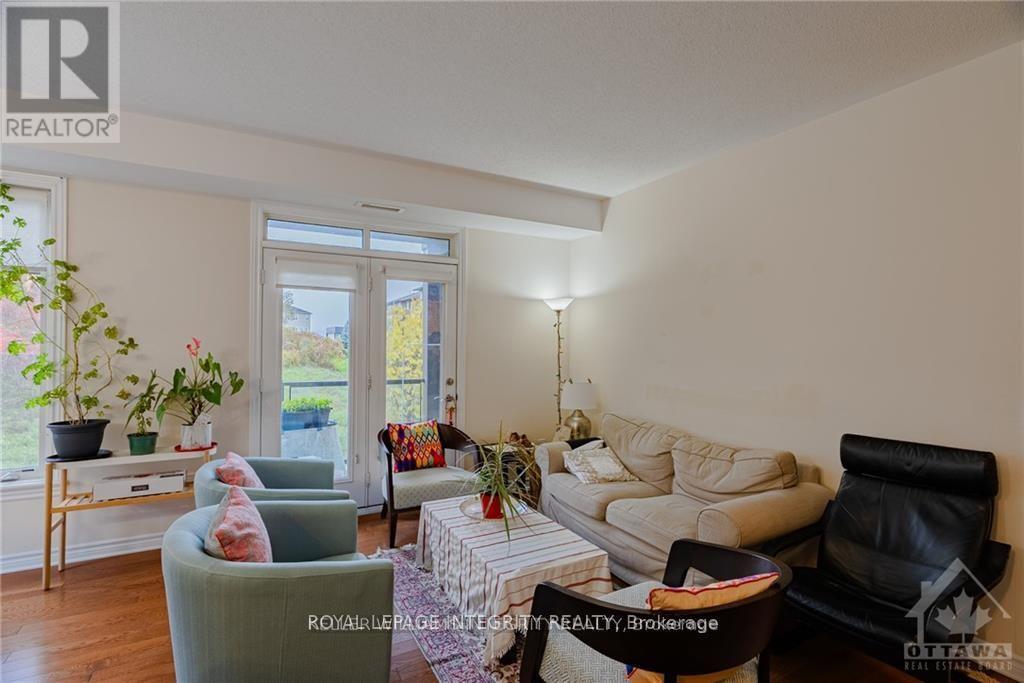 Photo 13 of 103 160 Guelph Private, Ottawa ON