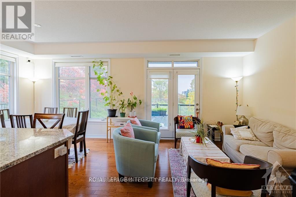 Photo 6 of 103 160 Guelph Private, Ottawa ON
