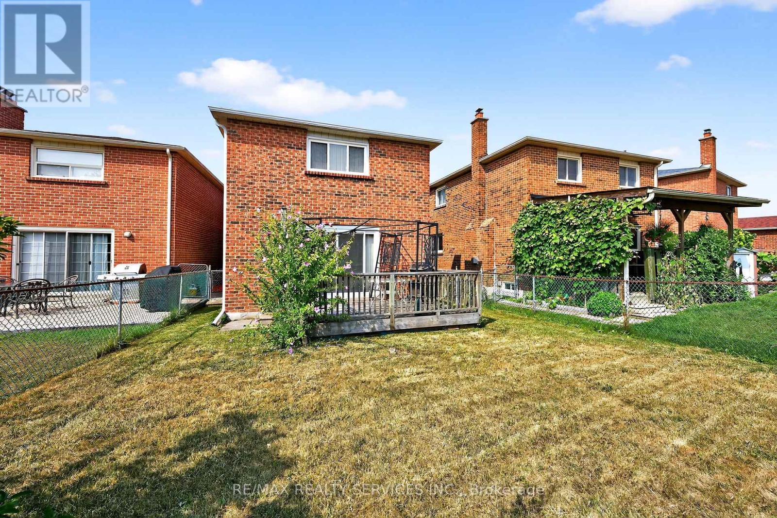 Photo 31 of 87 Birch Meadow Outlook, Vaughan ON