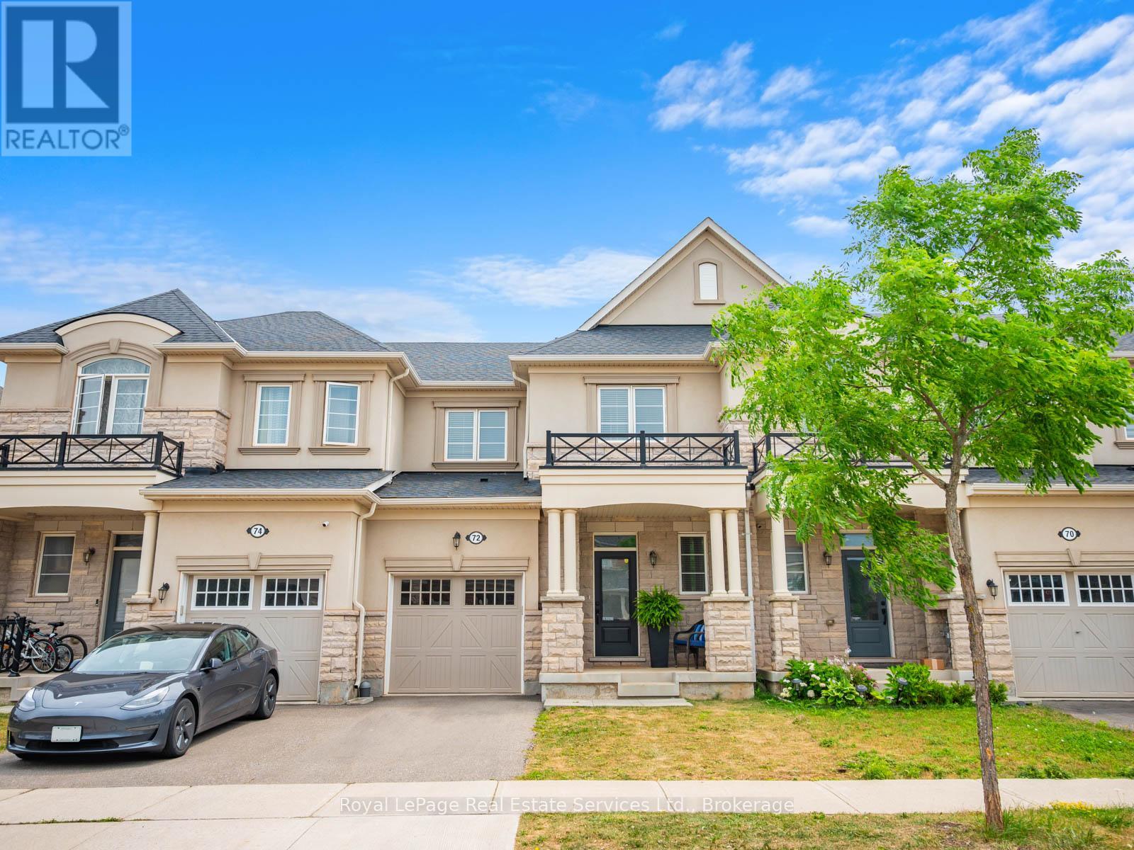 Photo 1 of 72 Orchardcroft Road, Oakville ON