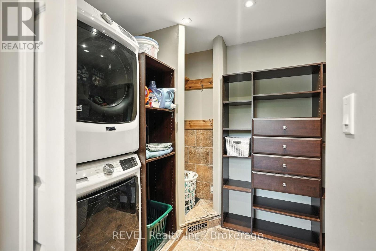Photo 22 of 77 Bay Street, Tay ON