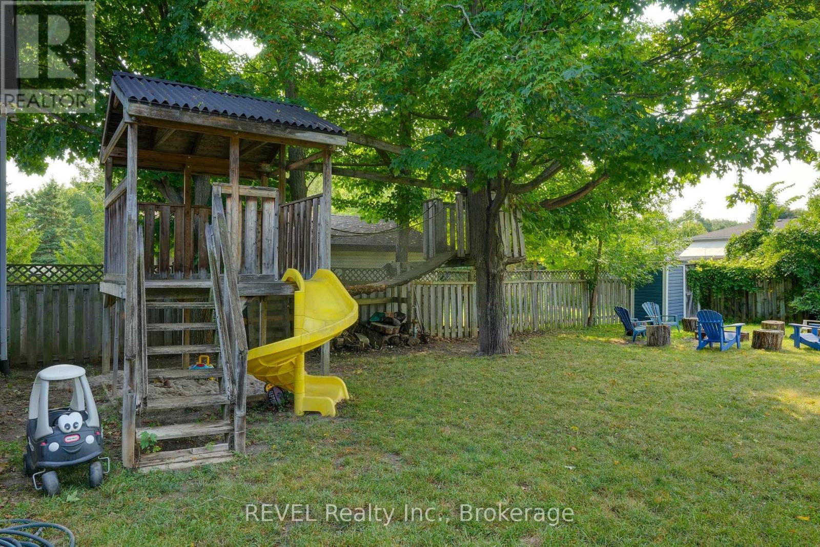 Photo 41 of 77 Bay Street, Tay ON