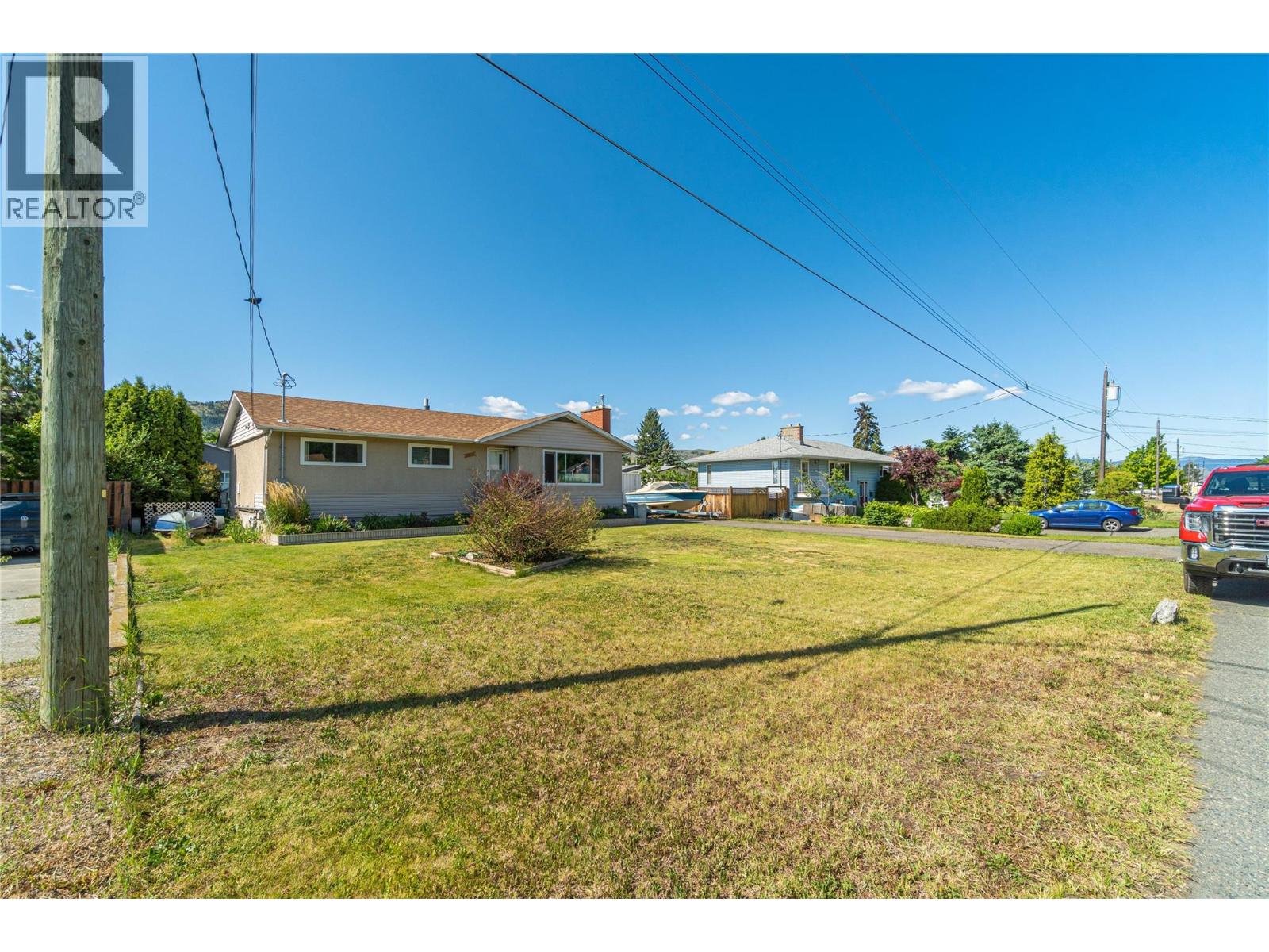 Photo 12 of 2321 Young Avenue, Kamloops BC