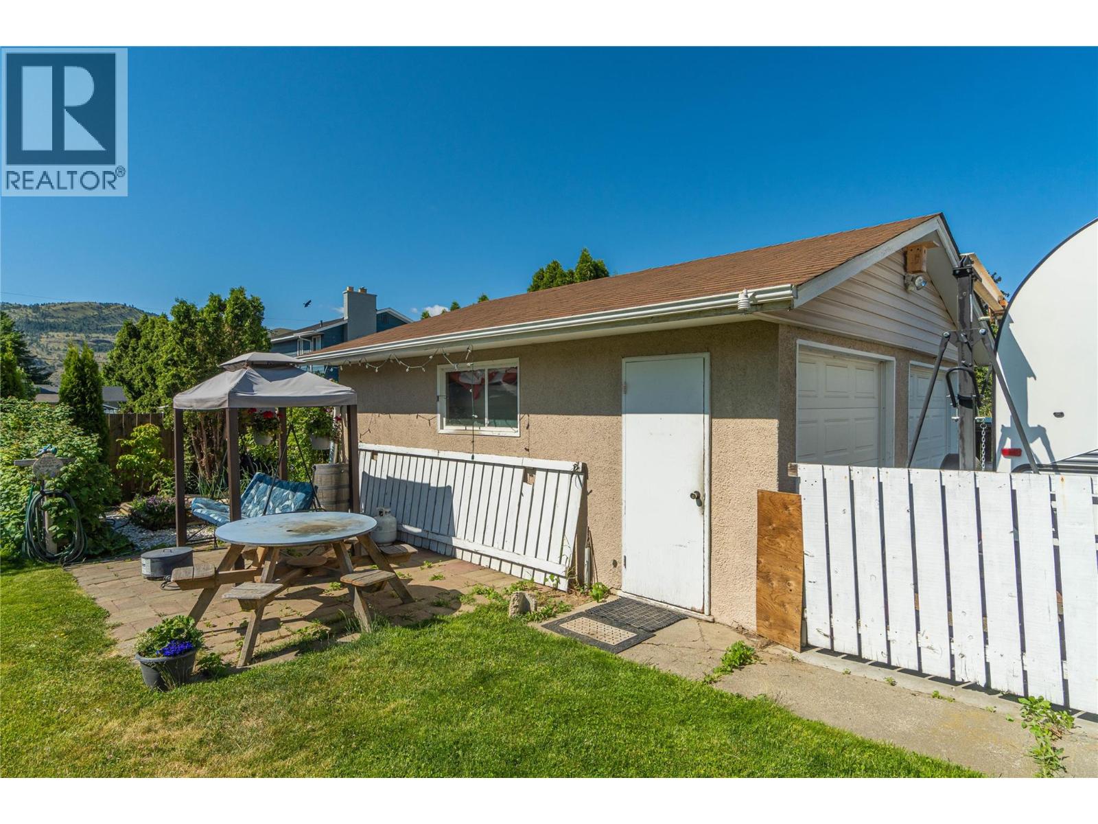 Photo 15 of 2321 Young Avenue, Kamloops BC