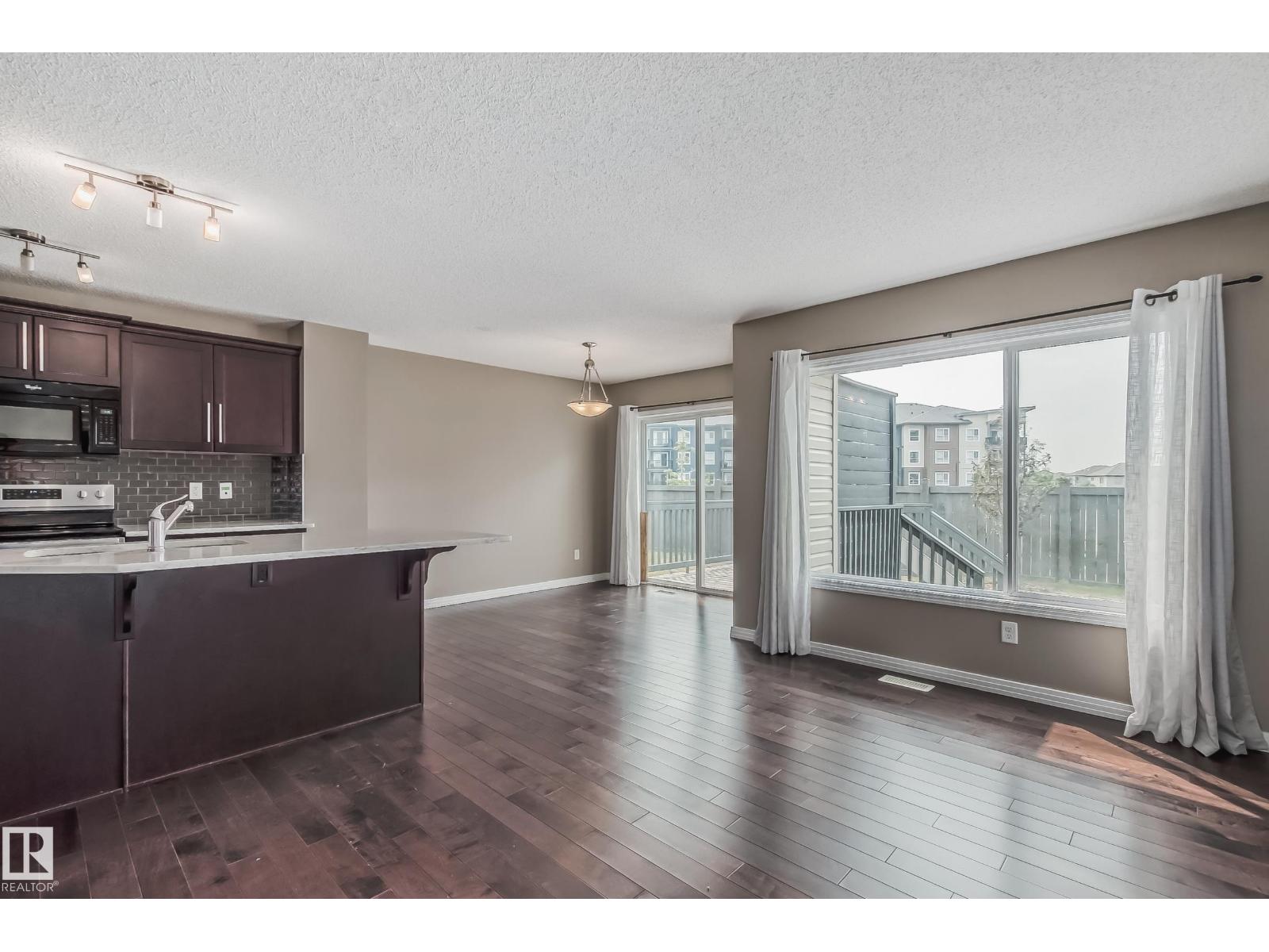 Photo 11 of 17308 76 St Nw, Edmonton AB