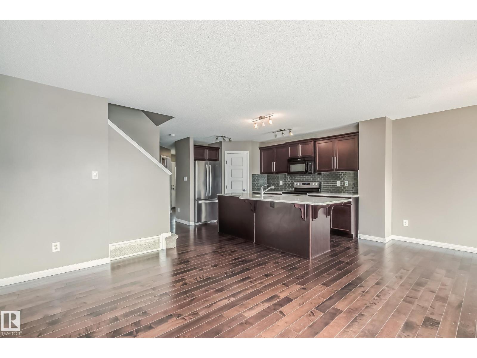 Photo 10 of 17308 76 St Nw, Edmonton AB