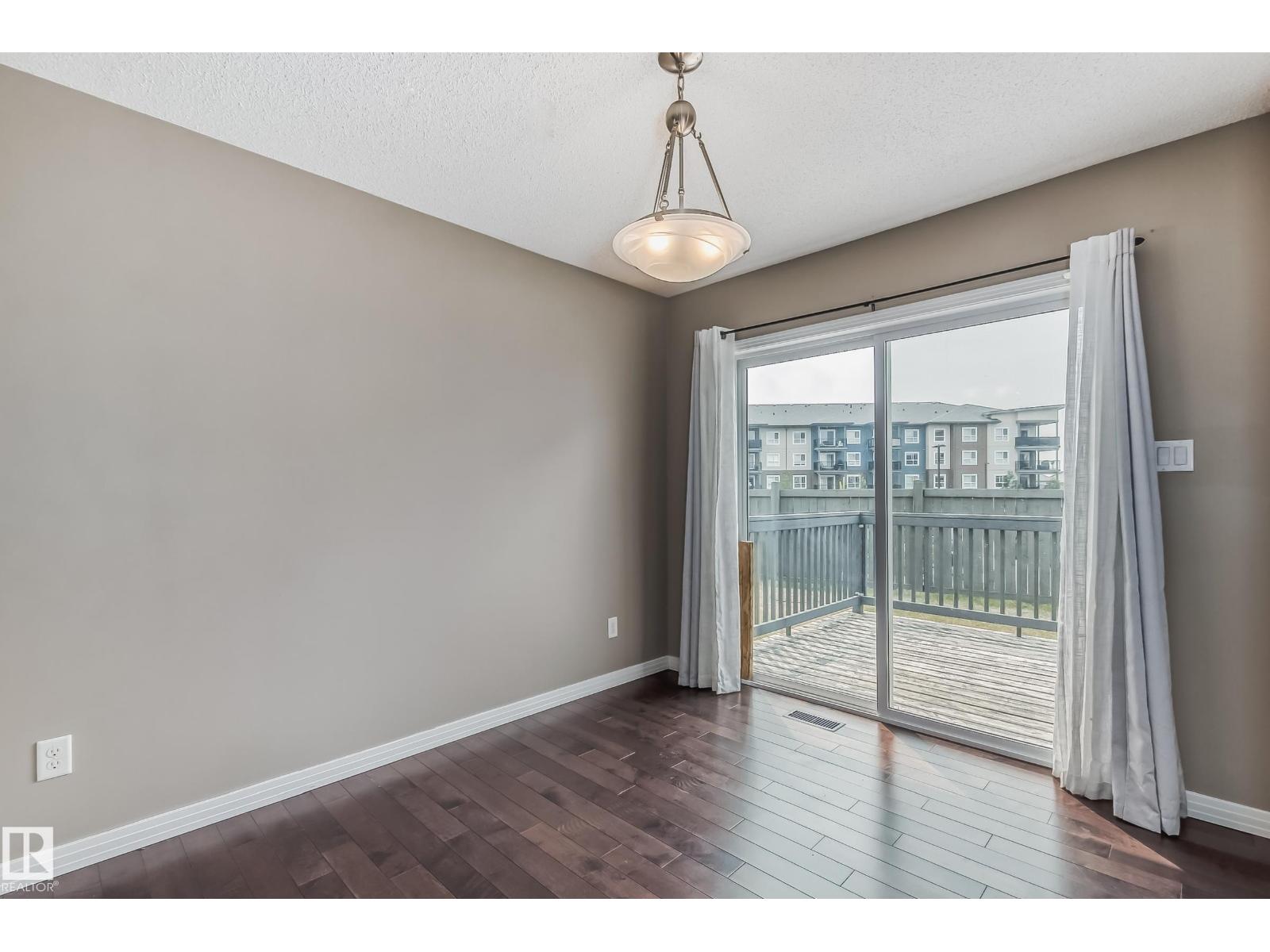Photo 12 of 17308 76 St Nw, Edmonton AB