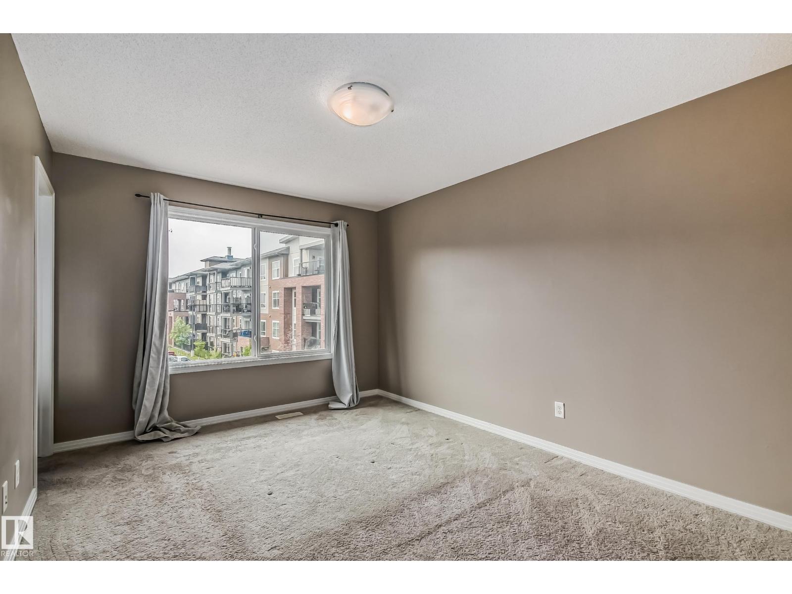 Photo 27 of 17308 76 St Nw, Edmonton AB
