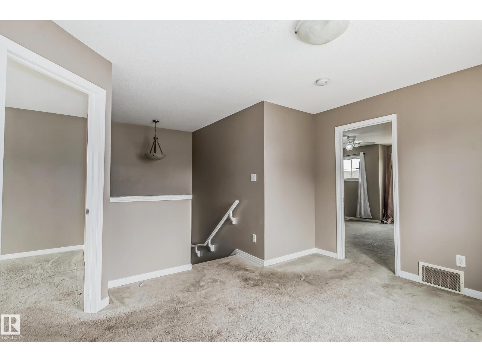 Photo 34 of 17308 76 St Nw, Edmonton AB