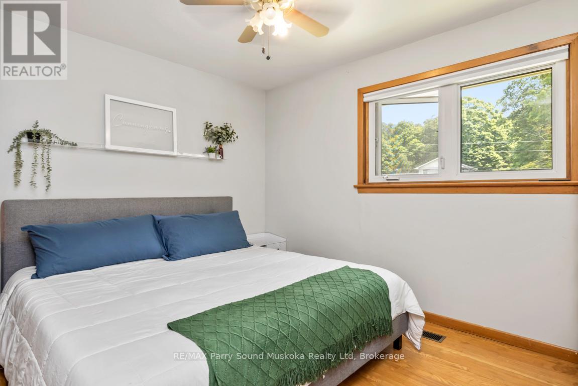 Photo 22 of 20 Sandy Plains Road, Seguin ON