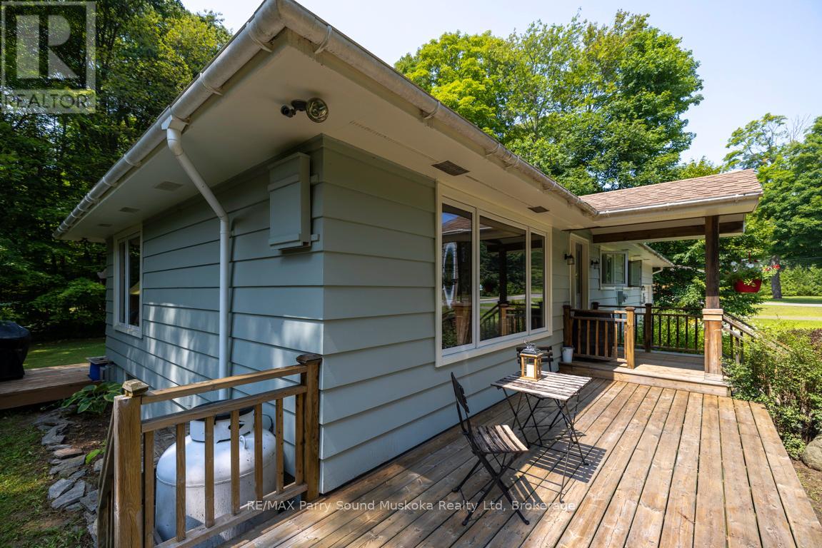 Photo 4 of 20 Sandy Plains Road, Seguin ON