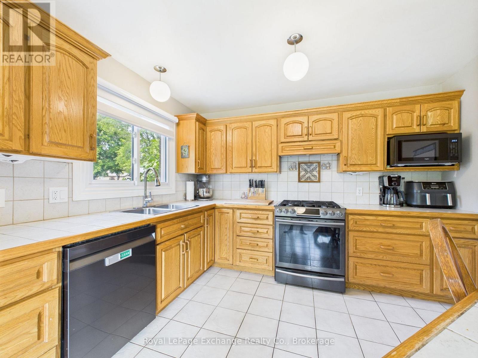 Photo 10 of 176 Diagonal Road, North Huron ON