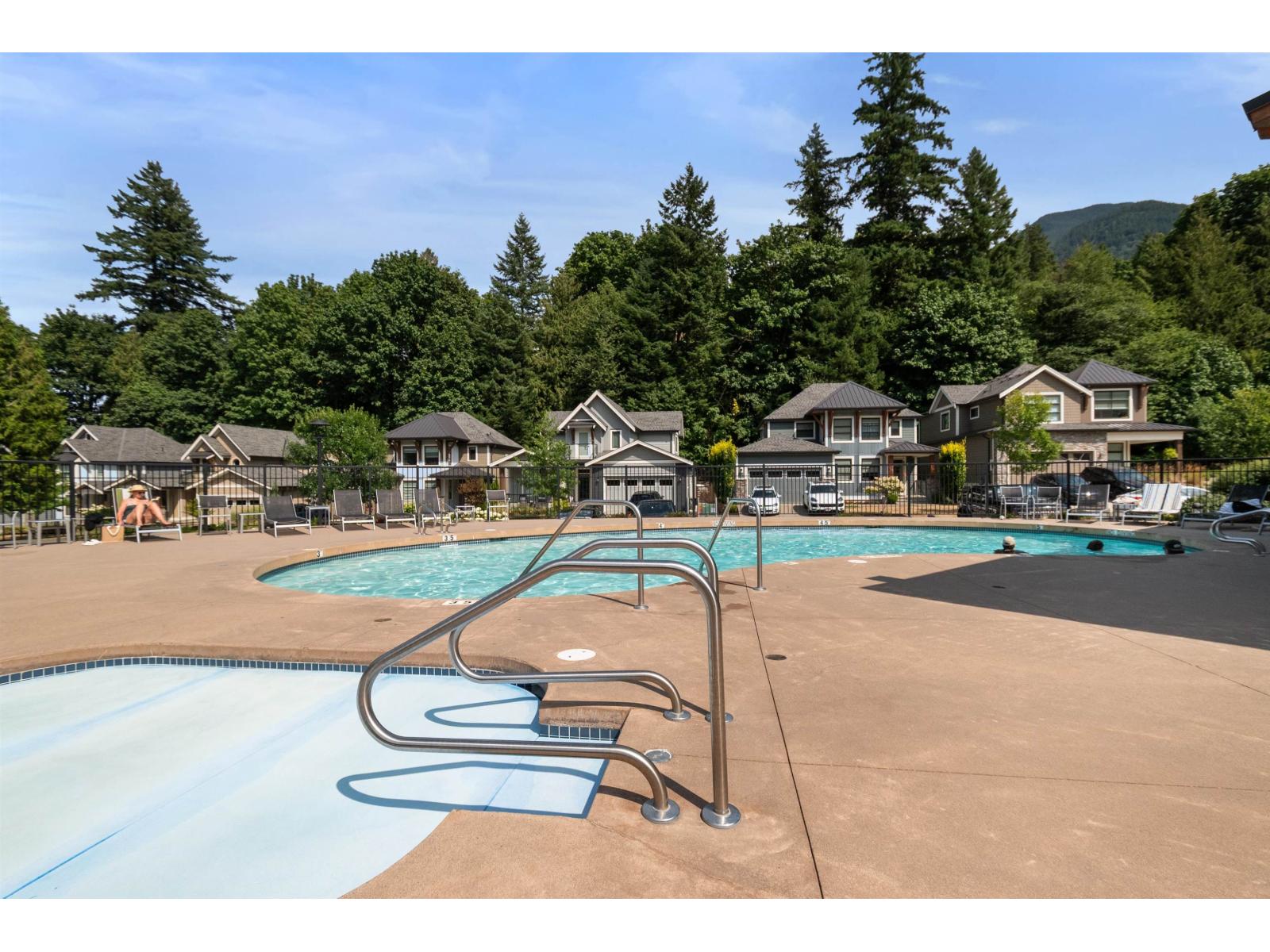 Photo 1 of 15 1885 Columbia Valley Road Cultus Lake South, Lindell Beach BC