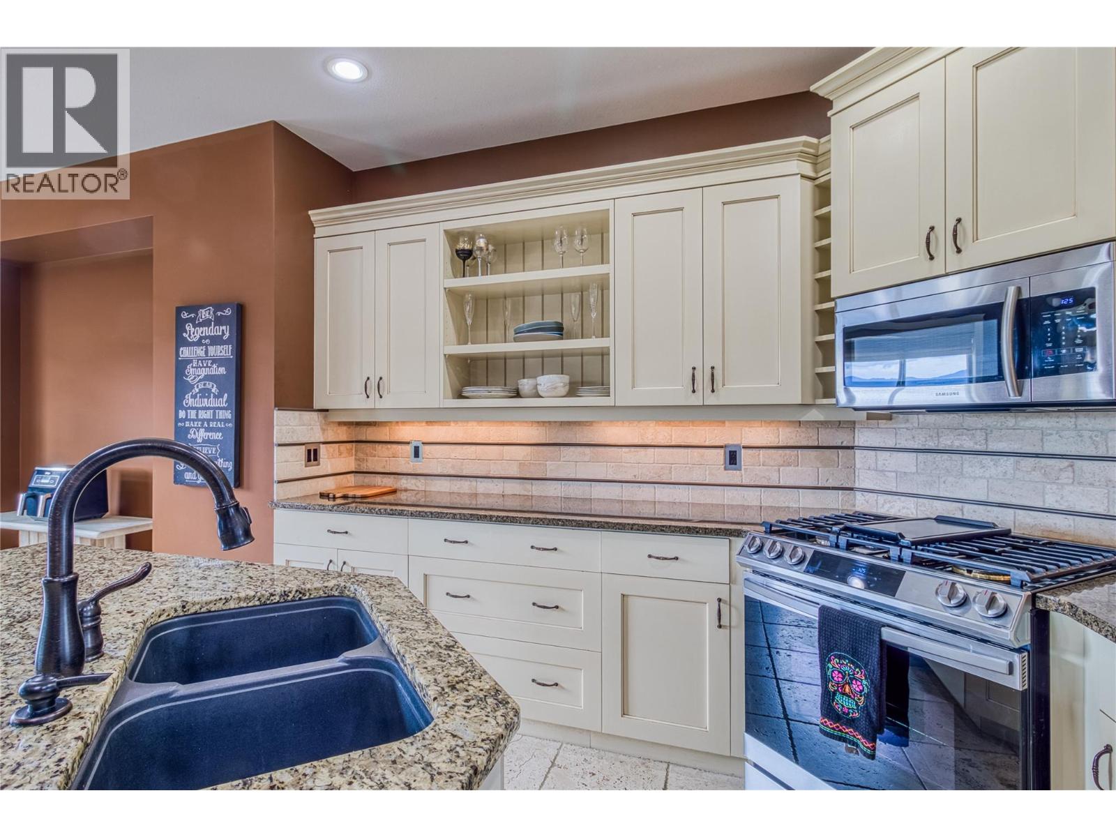 Photo 61 of 1084 Hume Avenue, Kelowna BC