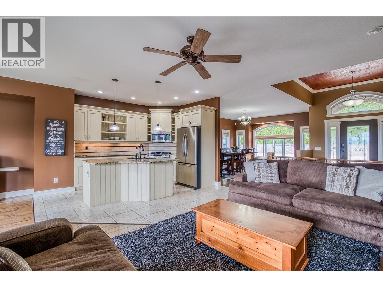 Photo 1 of 1084 Hume Avenue, Kelowna BC