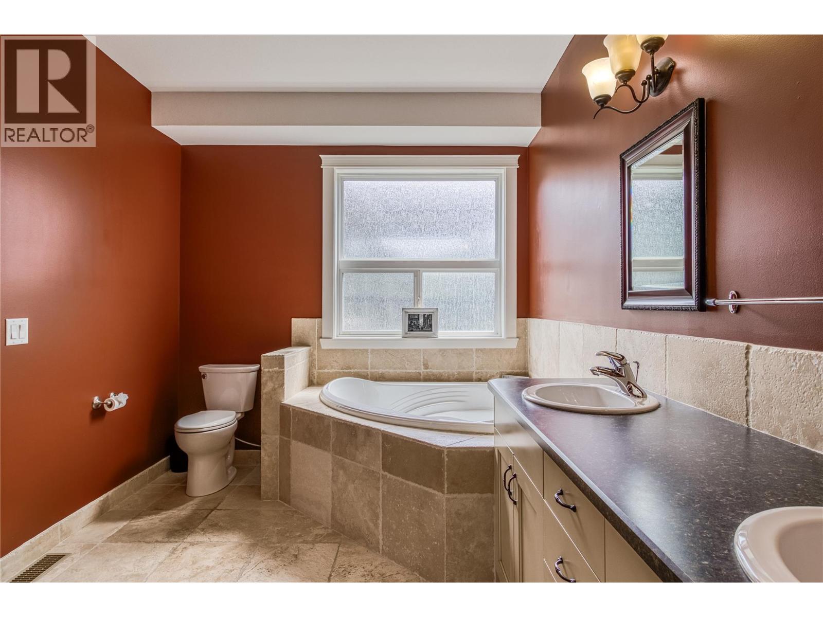 Photo 79 of 1084 Hume Avenue, Kelowna BC