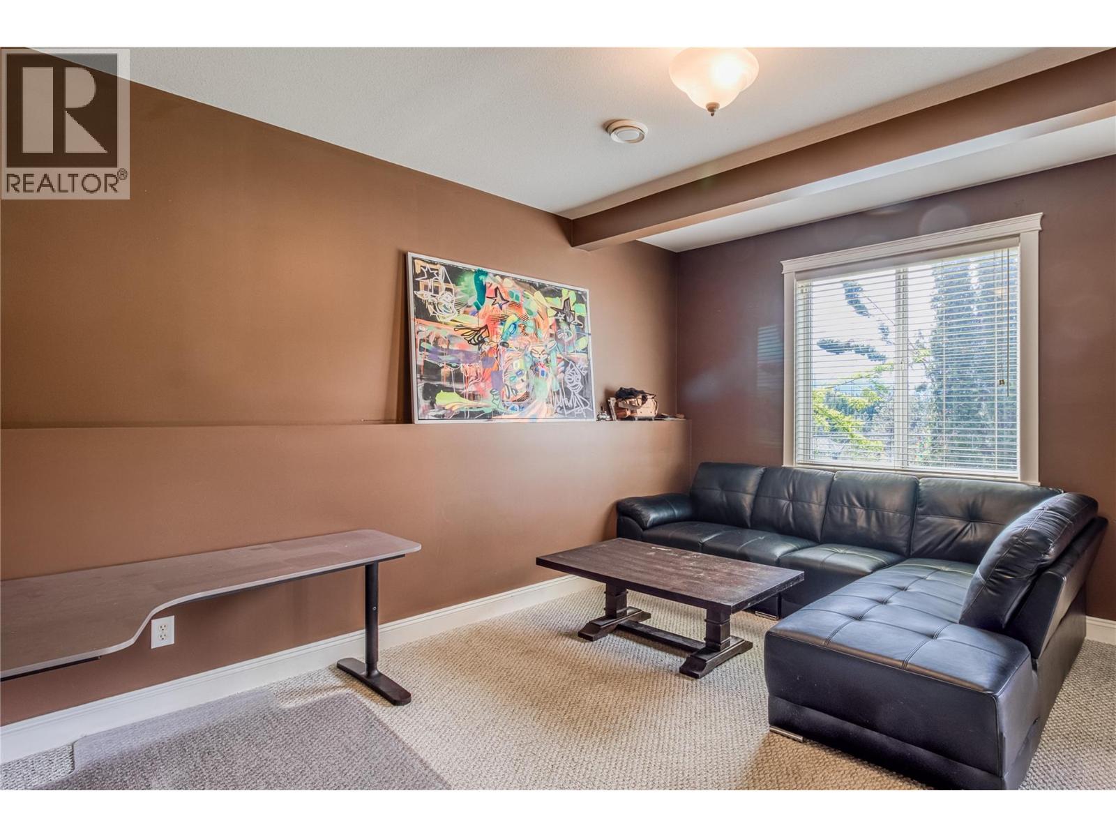 Photo 42 of 1084 Hume Avenue, Kelowna BC